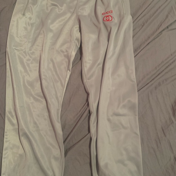 Medium men’s tracksuit - Picture 2 of 3